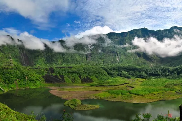 Gunung Galunggung: Keajaiban dan Dampak Letusannya di Jawa Barat