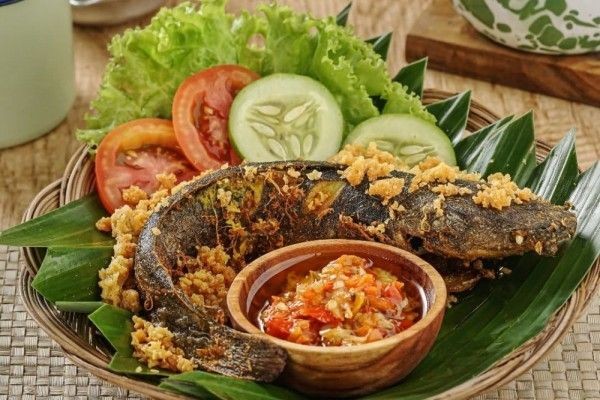 5 Pedagang Pecel Lele Enak di Pantai Anyer Serang Banten untuk Wisata Kuliner Malam