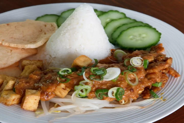 Wisata Kuliner di Pangandaran: 5 Rekomendasi Tempat Makan Enak