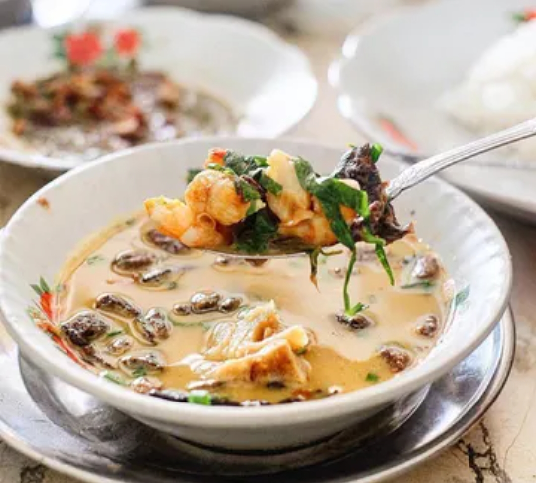 3 Tempat Makan Enak Khas Nusantara yang Sedang Hits di Medan 2023