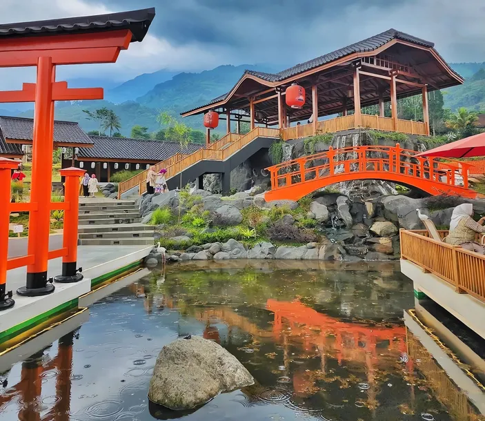 Akikoeen: Tempat Wisata Bogor Serasa di Jepang